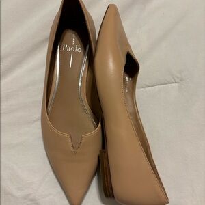 Nude flats